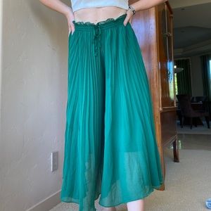 Zara Emerald Green Flowy Ruffled Pants
